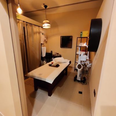 offices interior fit out contractor in sharjah by Jolly Media